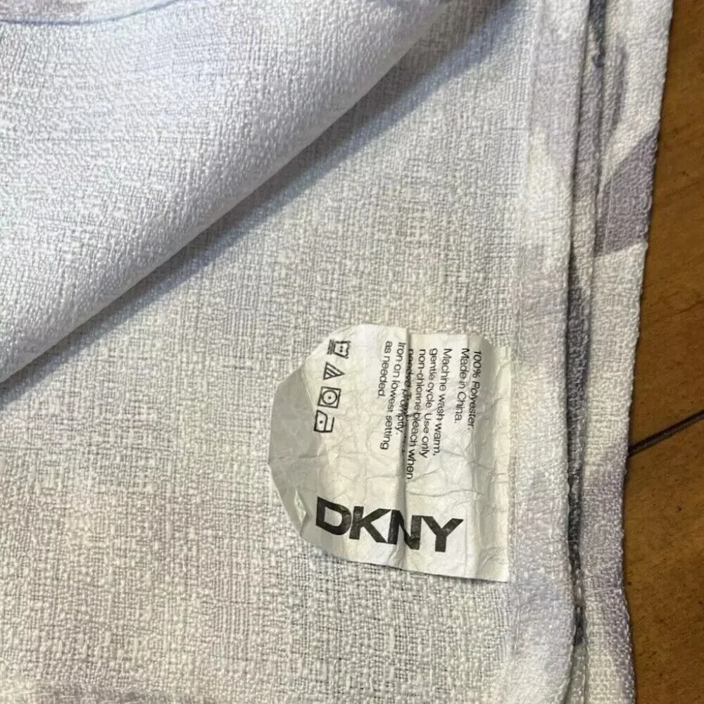 DKNY MATERIAL SHOWER CURTAIN LAVENDER & CREAM